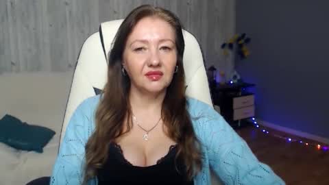 Snapshot of tyramories chatting on October 13, 11:56 am tyramories online show from October 13, 11:56 am