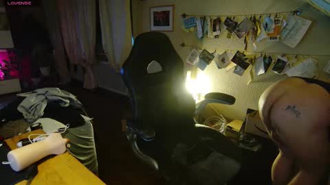 Sascha online show from March 17, 2:16 am