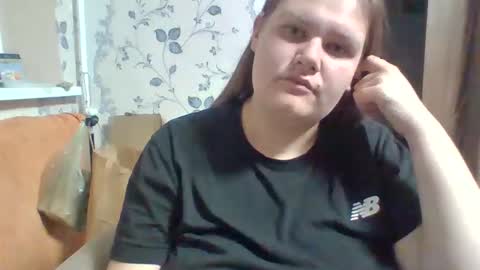 Tyuoooy3s online show from September 29, 5:56 pm