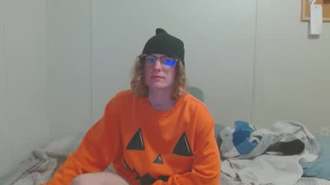 Snapshot of tyyyler93 chatting on February 23, 3:13 am TylerAlternative online show from February 23, 3:13 am