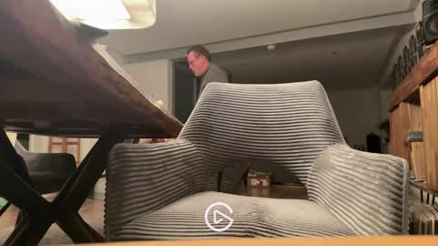 ueberdruck01 online show from February 25, 9:40 pm