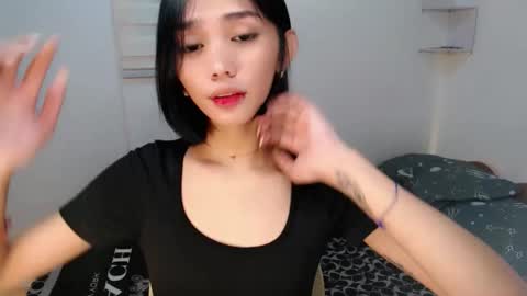 Snapshot of ughliah chatting on October 9, 7:47 am urbbgirl alliah online show from October 9, 7:47 am