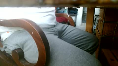 ukclive online show from February 6, 11:02 am