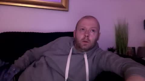 ukmatty3 online show from February 1, 11:35 pm