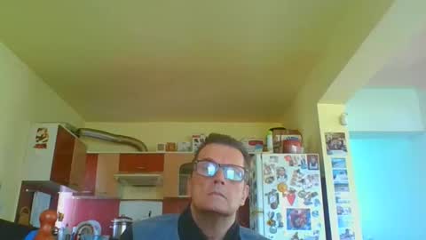 ulmeni4 online show from May 5, 12:00 pm
