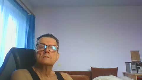 ulmeni4 online show from February 3, 7:24 am