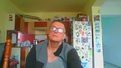 ulmeni4 online show from May 15, 3:08 pm