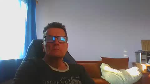 ulmeni4 online show from June 6, 5:19 pm