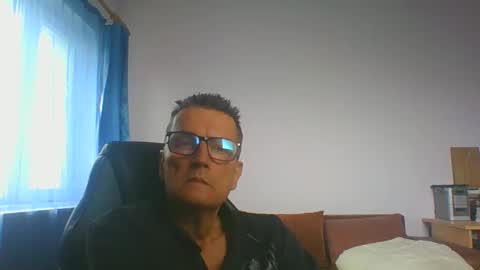 ulmeni7 online show from November 3, 8:26 am