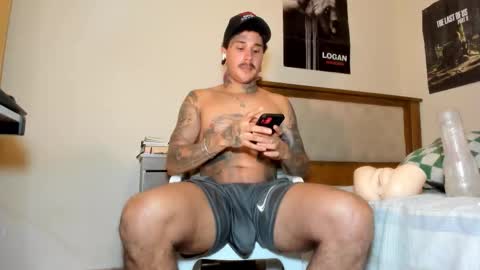 ululante online show from December 4, 1:49 am