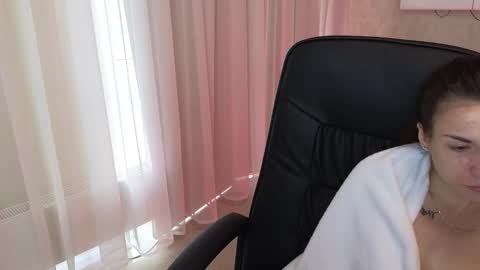 Snapshot of ulyanix chatting on September 25, 5:03 am Ulyana online show from September 25, 5:03 am