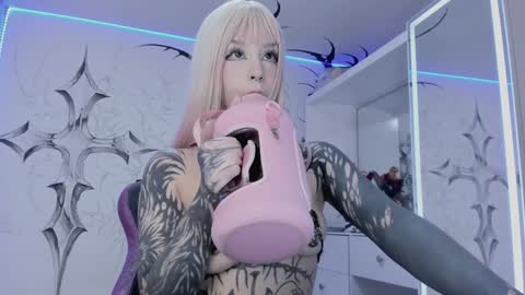 Elle Danielle  online show from February 3, 3:20 am