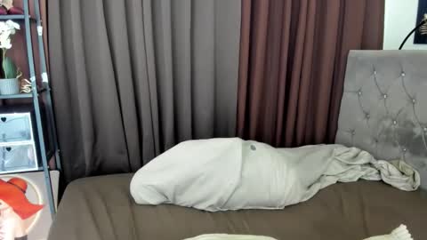 uncensoredcock1 online show from December 20, 6:15 pm