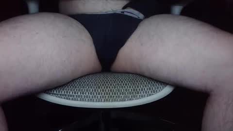 Under the desk online show from January 5, 9:51 pm