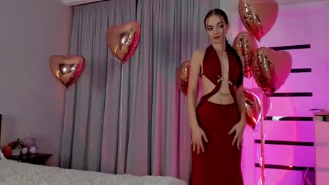 Under The Skin online show from February 8, 5:38 pm