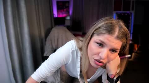 Carla online show from October 27, 8:20 pm