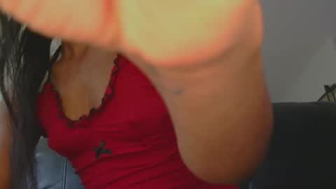 uniqecho online show from March 27, 3:13 pm