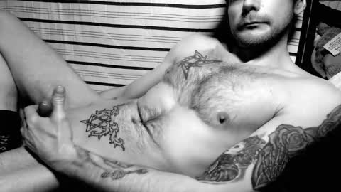 unlitimnaughty_ online show from February 28, 5:33 am