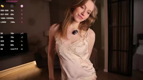 UnnaBella online show from May 5, 7:08 pm