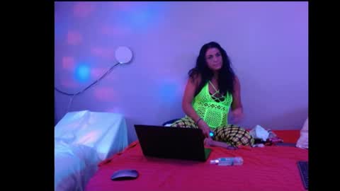 upallnight3654 online show from May 27, 4:09 am
