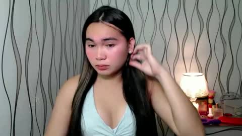 QUEENSY online show from December 13, 7:53 pm