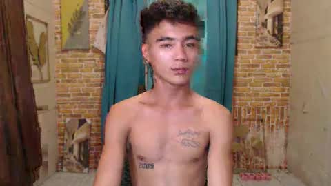 ur_naughtyboy_raphael online show from September 10, 8:48 am