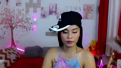 HelloIm  Girly online show from February 6, 2:04 am