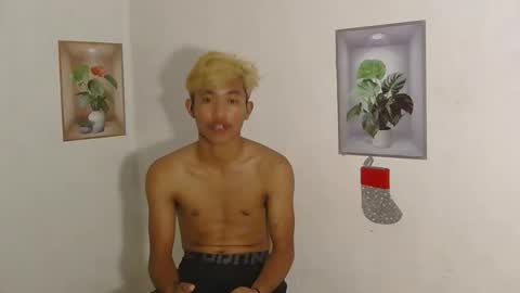 urasian_jomarie online show from January 12, 6:09 am