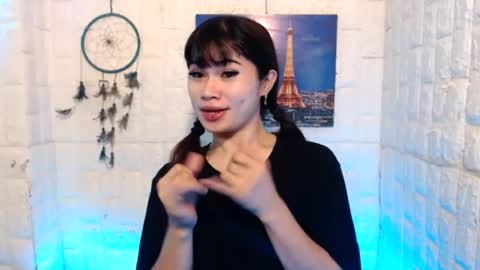 Shirley online show from August 5, 6:49 pm