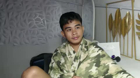 HI WE ARE NATHANIEL AND SEV online show from March 24, 3:51 pm