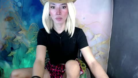 yana online show from March 29, 10:50 am