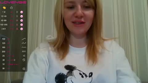 Snapshot of urbadkitty chatting on January 19, 10:50 am urbadkitty online show from January 19, 10:50 am