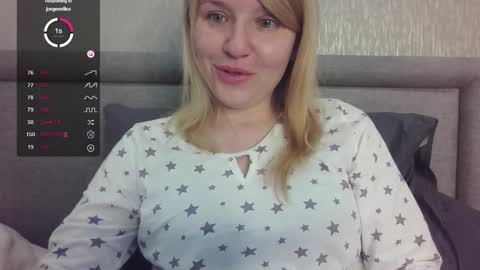 Snapshot of urbadkitty chatting on September 15, 7:43 am urbadkitty online show from September 15, 7:43 am