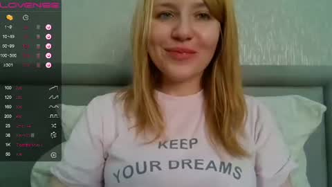Snapshot of urbadkitty chatting on March 5, 11:17 am urbadkitty online show from March 5, 11:17 am
