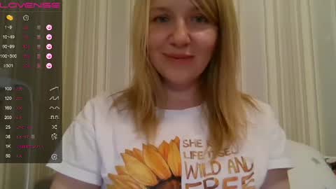 Snapshot of urbadkitty chatting on February 15, 6:23 pm urbadkitty online show from February 15, 6:23 pm