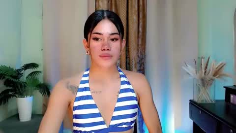 Snapshot of urbitch_haley69xx chatting on September 15, 9:00 am Haley Mhate online show from September 15, 9:00 am
