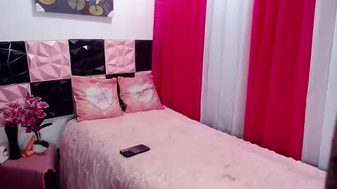 Snapshot of urfantasy_sweetxcali69 chatting on October 15, 8:20 pm cali online show from October 15, 8:20 pm