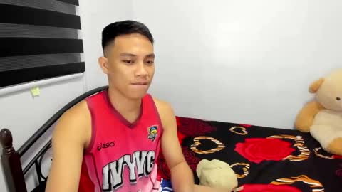 urfucker_vinz online show from March 25, 1:40 pm