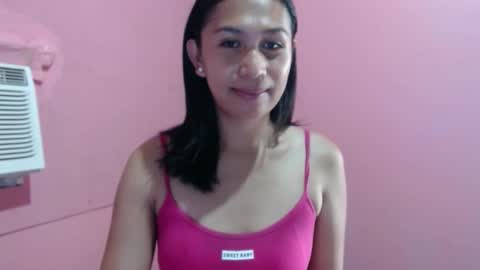 Snapshot of urgirlnabyx chatting on January 22, 5:37 am Call me naby online show from January 22, 5:37 am