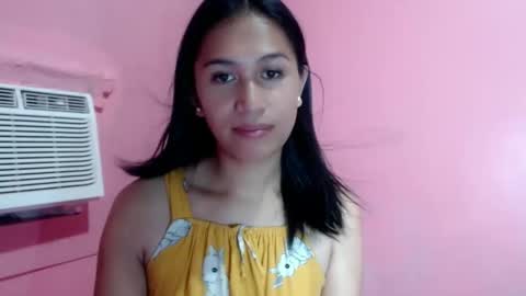 Snapshot of urgirlnabyx chatting on January 24, 12:20 am Call me naby online show from January 24, 12:20 am