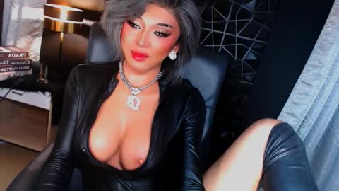 My bella 3 online show from October 5, 9:07 am