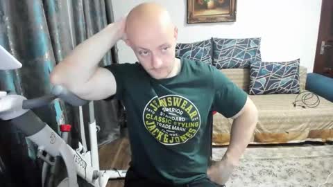 UrGymCrush online show from October 6, 9:54 pm