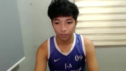 Ethan online show from October 21, 4:43 pm