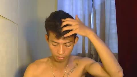 Snapshot of urhotfuckingass chatting on October 12, 6:39 am richard online show from October 12, 6:39 am