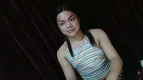 urhottie_bella online show from May 13, 11:03 pm