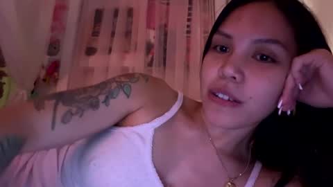 urlittlefilipina online show from November 24, 5:33 pm