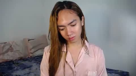 Snapshot of urlovelypinayxxx chatting on October 20, 7:52 pm MIYA online show from October 20, 7:52 pm