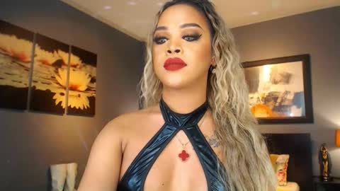 UrMajestyTyra online show from March 15, 3:44 am