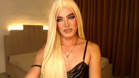 Snapshot of urnauthy_ciliaxxx chatting on February 4, 3:15 pm cecilia online show from February 4, 3:15 pm