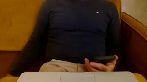 Snapshot of uropportunity chatting on October 19, 6:01 pm Dutchsoftie online show from October 19, 6:01 pm